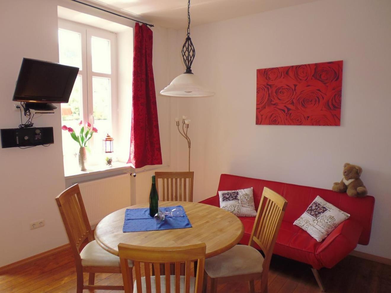 Ferienhaus Moselmerle Цел ан дер Мозел Екстериор снимка