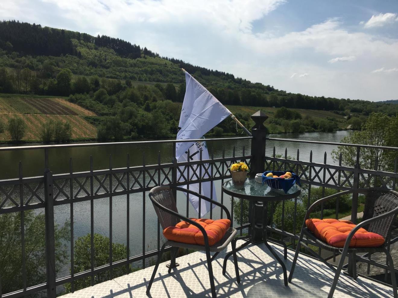 Ferienhaus Moselmerle Цел ан дер Мозел Екстериор снимка